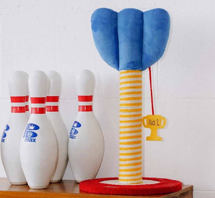 Self-Entertainment Feline Scratcher: Long-lasting, Flake-Free Pet Furniture
