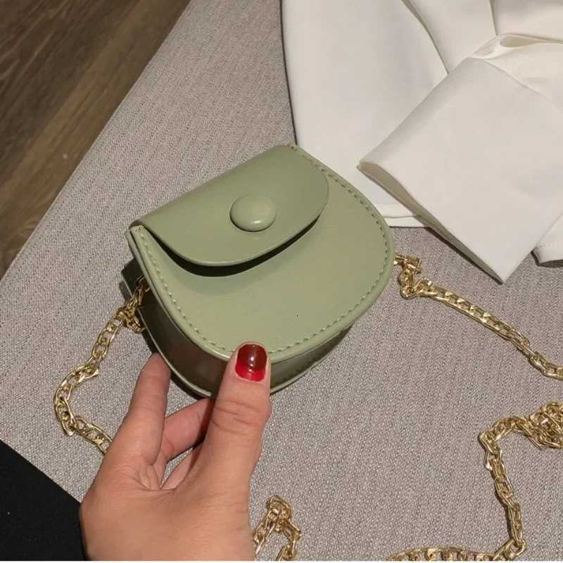 New Mini Shoulder Bag for Women Fashion Solid Color Chain Crossbody Bag Small Earphone Lipstick Storage Bag Handbags Z250911