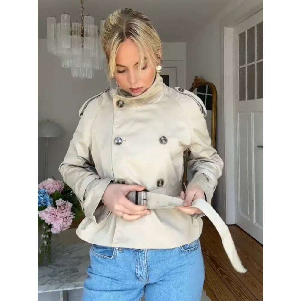 Fashion Flared Sleeve Women Coat Elegant Stand Collar Single Breasted Long Sleeved Female Jacket 2025 Autumn Commuter Lady Coats