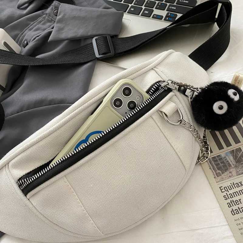 New Women Chain Waist Bag Ladies new Designer Canvas Fanny Pack Fashion Travel Money Phone Chest Banana Bag Female Bum Belt Bags Z250911