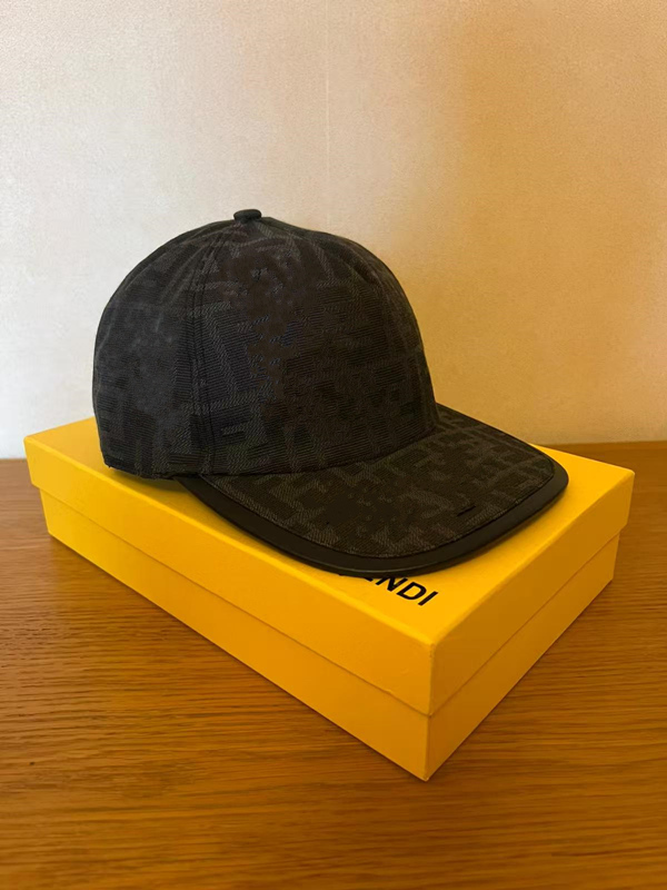 NEW 2025 Baseball Cap Hat Men and Women Bucket Hat Bean Classic Beautiful Fashionable Outdoor Sunshade Fishing Driving Gif 010203