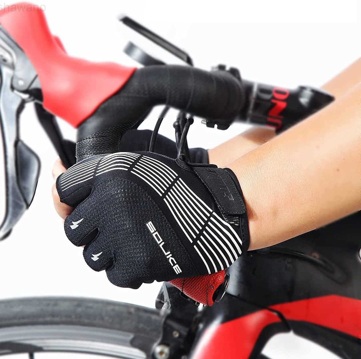 Sports Cycling Bike Gloves Padded Half Finger Bicycle Gloves with ShockAbsorbing AntiSlip Breathable MTB Road Biking Features for Men WomenW250911