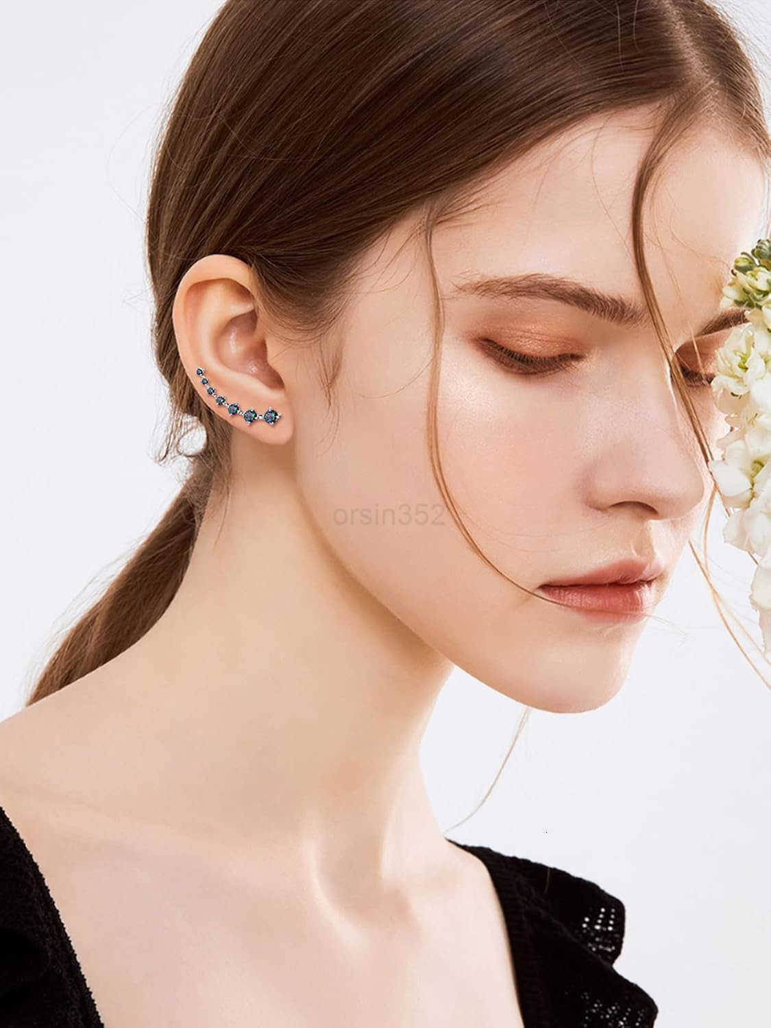 Silver 7 Crystals Ear Cuffs Climber Cartilage Earrings Dainty Trendy Jewelry Hypoallergenic Fashion Earring Charms Birthday Gift for WomenW250911