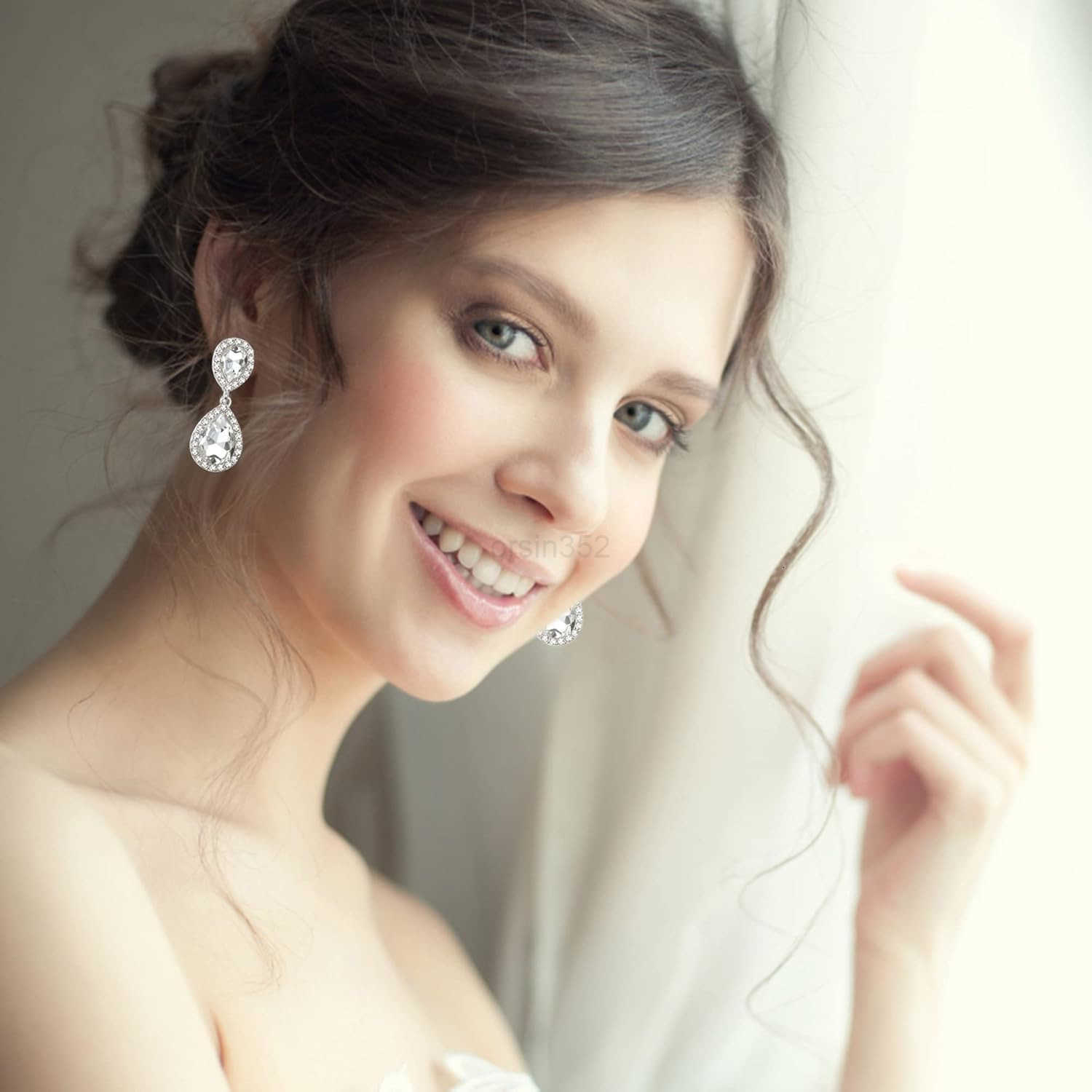 4 Pairs Silver Clip on Earrings for Women Sparkly Rhinestone Tassel Chandelier Teardrop Dangle Earrings for Brides Bridesmaids Non Pierced Prom Jewelr