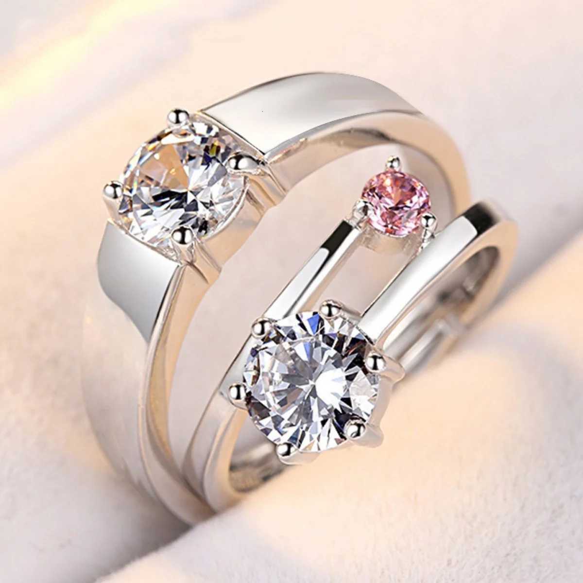 2PcsSet Luxury Pink White Zircon Square Couple Rings For Women Men Fashion Simple Geometric Matching Finger Ring Daily Jewelry W250911