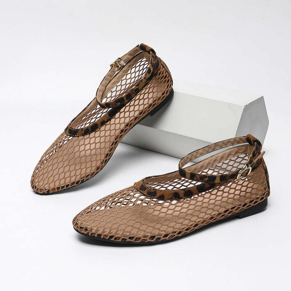 Plus Size Dance Clogs 35-45 Round Toe Flat Mesh Breathable Ballet Belt Designer Shoe Buckle Women's Shoes