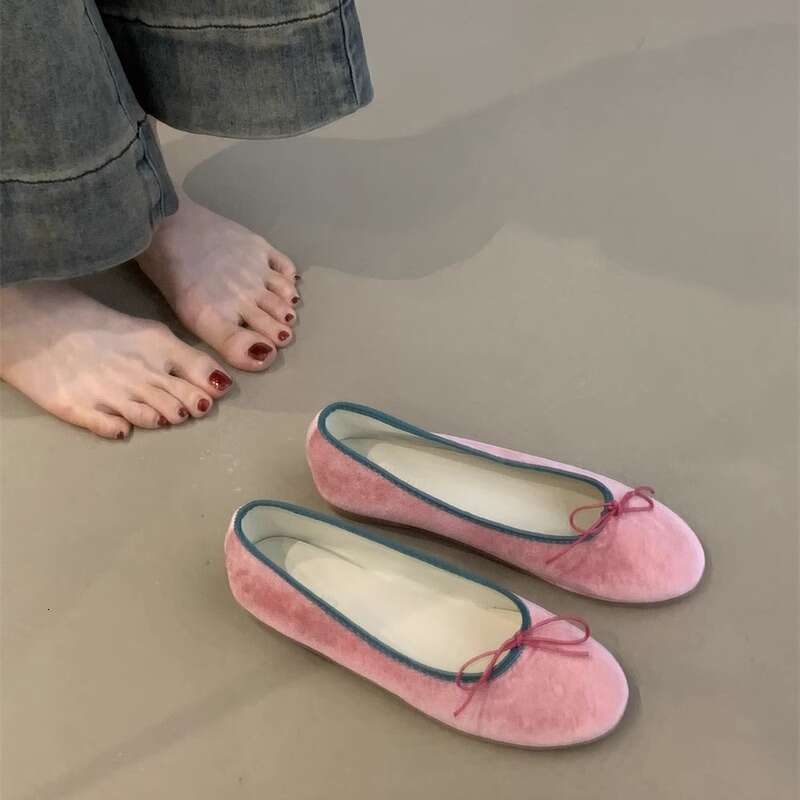Gentle Fairy Pink Ballet Flats 2025 Korean Version Velvet Bow Round Toe Shallow Mouth Soft Sole Designer Shoe Flat Grandma Shoes
