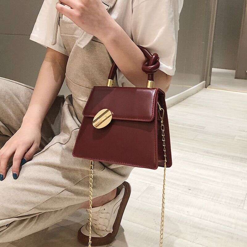 Women's New Fashion Handbag French Niche Design Single Shoulder Crossbody Chain Small Square Bag