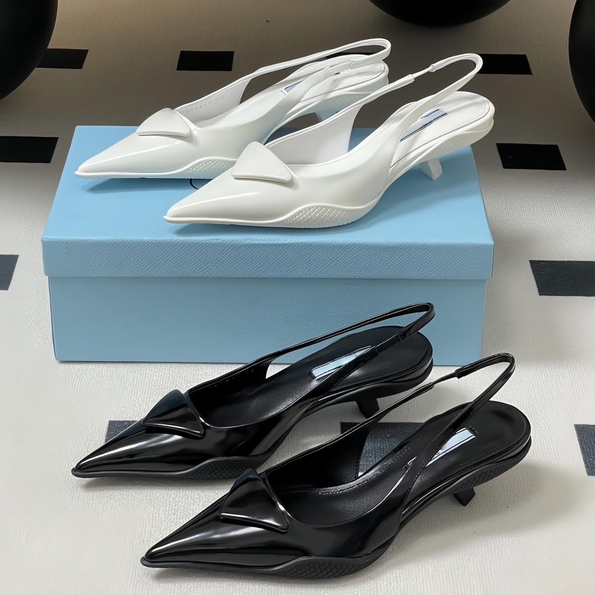 Women Sandals Designer High Heels Shoes Luxury Triangle Pointed Toes Sandals Stiletto Heels Brand Pumps with Dust Bag 35-42