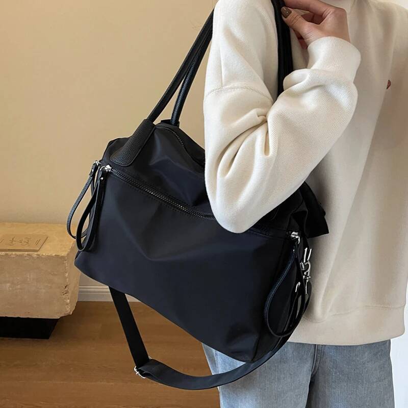 Men s Large Capacity Handbag Women s Shoulder Bag Zipper Crossbody Fitness Bag Unisex Style Versatile Tote Bag Short Distance Travel Bag Designer Bag