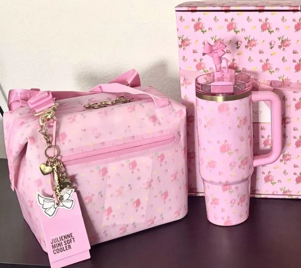US Stock 40oz Water Bottles Tumbler With Handle Mugs Love Shack Fancy Ibiza Sunset Limited Edition All Day Julienne Mini Soft Cooler Bag Lunch Bag Boxes