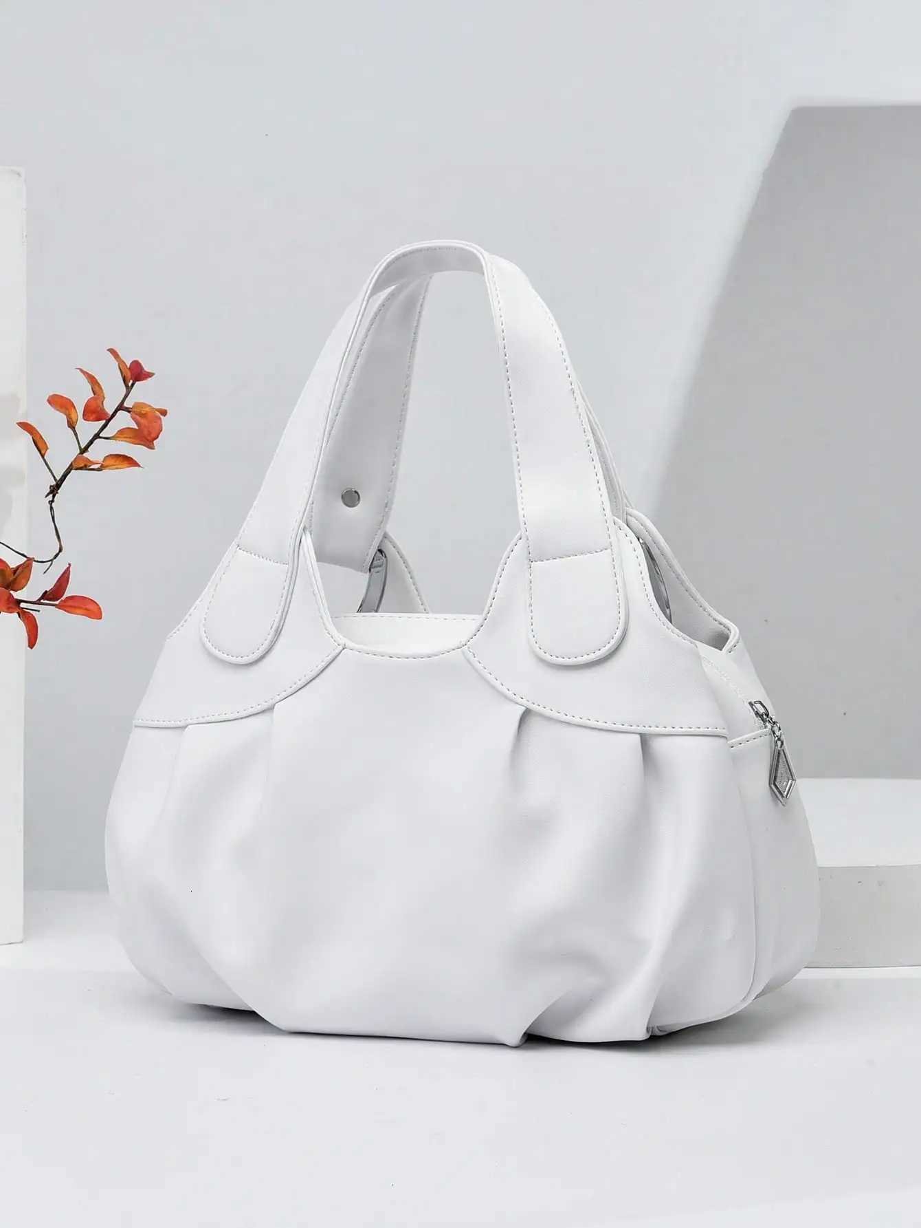 Fashionable and minimalist shoulder bag solid color large capacity portable tote bag essential for daily shopping Z250911