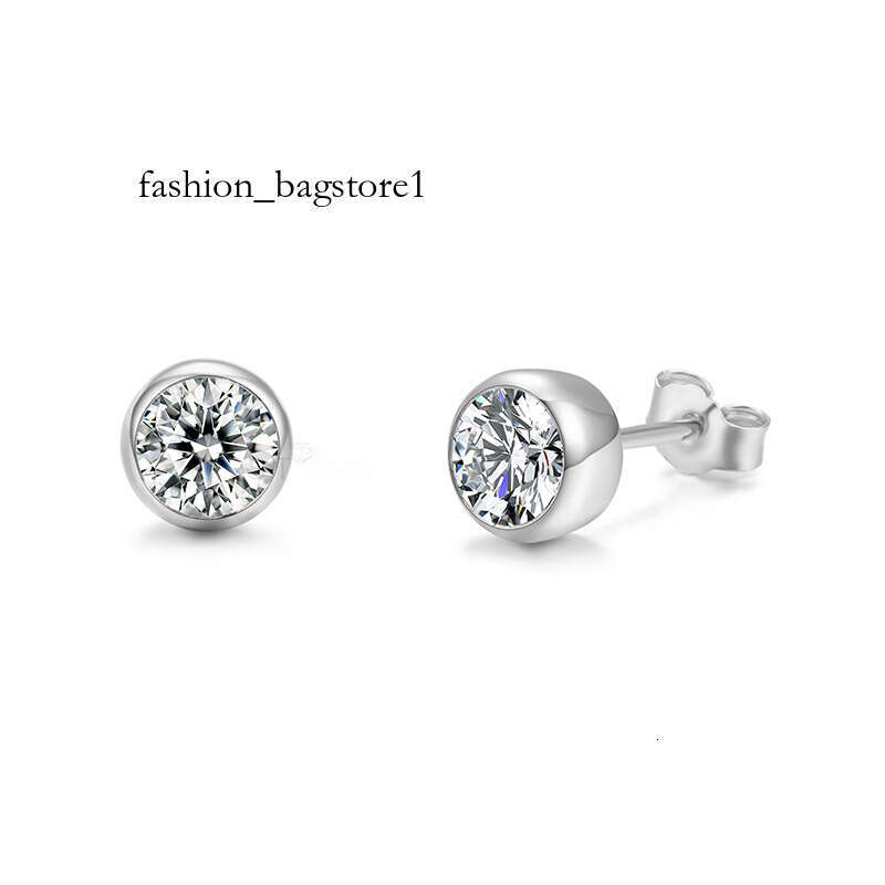 High Quality O.5CT 1CT Round Moissanite Dia Sterling Sier Stud Earrings