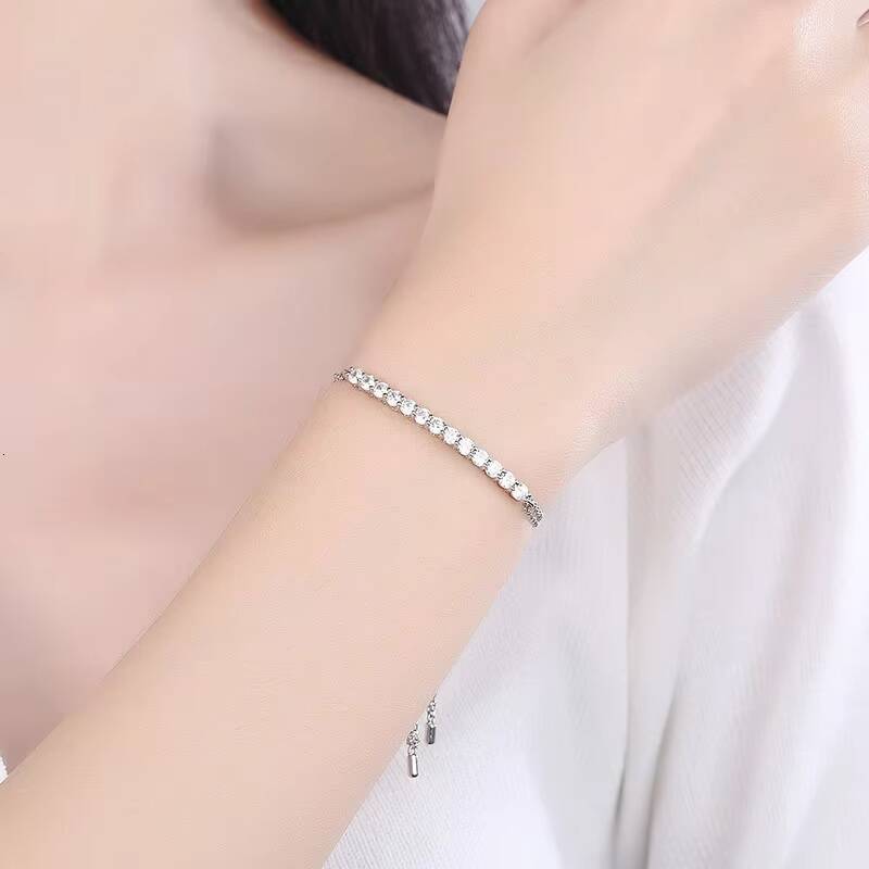 925 Silver Moissanite Adjustable Bracelet with Gold Plating Fashionable Trendy Bangles for Wedding Parties Gorgeous Jewelry Gift