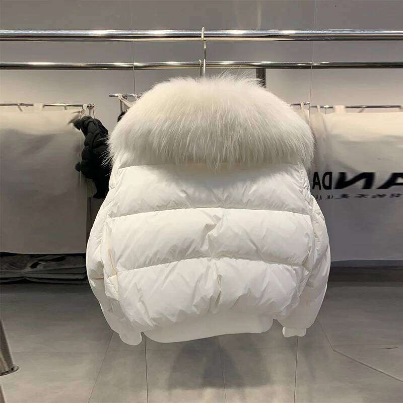 Lagabogy 2025 Winter Puffer Jacket Women Thick Warm Short Parkas Real Natural Raccoon Fur Female Loose 90% White Duck Down Coat