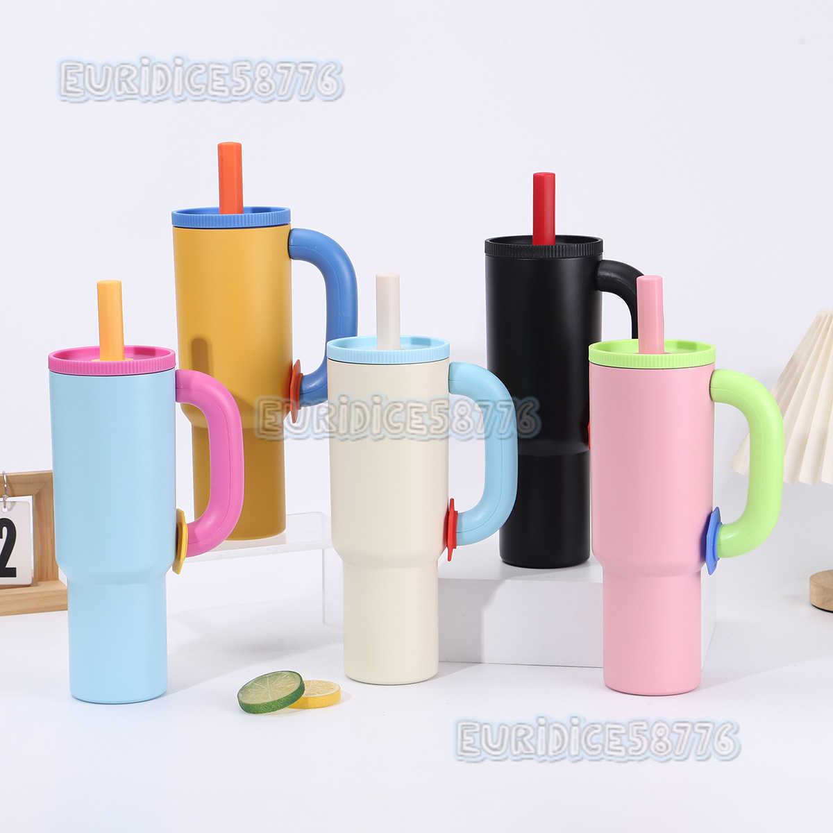 New Ice Cup 304 Stainless Steel Insulated Cup with Straw Outdoor Portable Handle Cup H250911
