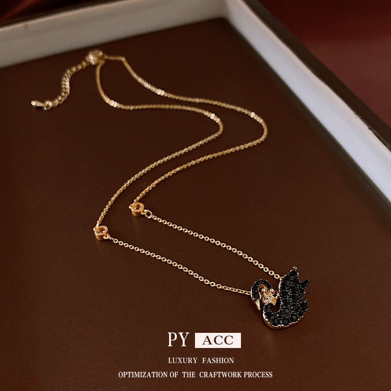 Luxury Brand Designer Jewelry Light Luxury Zircon Crown Black Swan Necklace Exquisite Vintage Temperament Sweater Chain Versatile High-End Jewelry Who