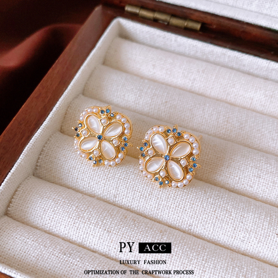 Luxury Brand Designer Jewelry Silver Needle Inlaid Diamond Pearl Flower Earrings Necklace Light Luxury High-End Clavicle Chain Fashion Versatile Jewel