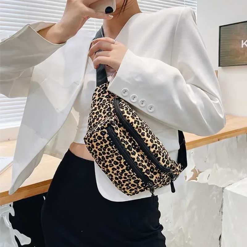 Fashion Women Flannel Fanny Pack Waist Bag Wild Leopard Pattern Bum Bag Ladies Bum Hip Bag Money Phone Pouch Casual Chest Bags Z250911