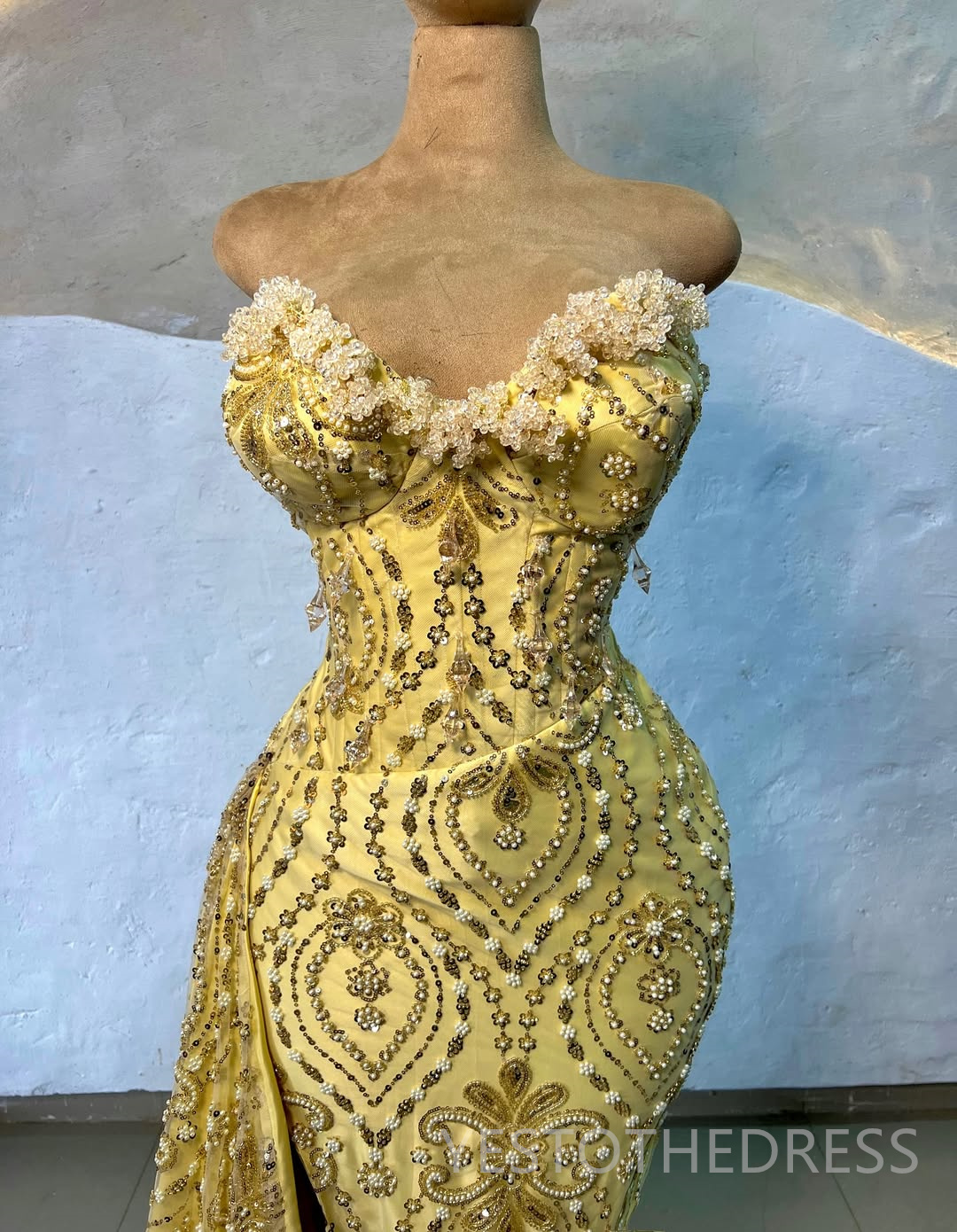 2025 Gold Aso Ebi Prom Dresses For Black Women Mermaid Evening Dresses Formal Gowns Sweetheart Beaded Lace Crystals Birthday Second Reception Gown AM2