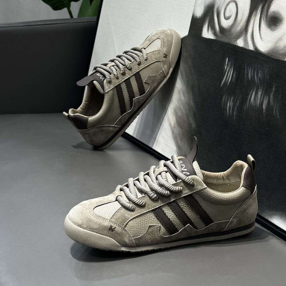 Sneakers 2025 Spring Leather Casual Trendy Versatile Soft Sole Forrest Gump Men's Lace-up Low-top Shoes