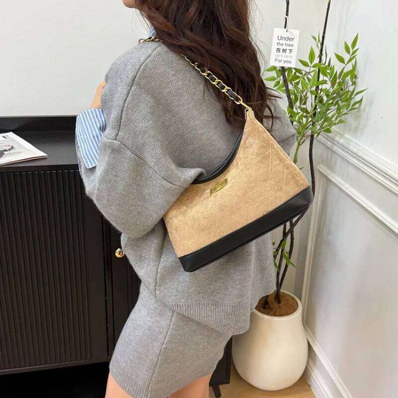 Simple Casual Commuter Bag With Large Capacity Solid Color For Women Best Designer Unique Leather