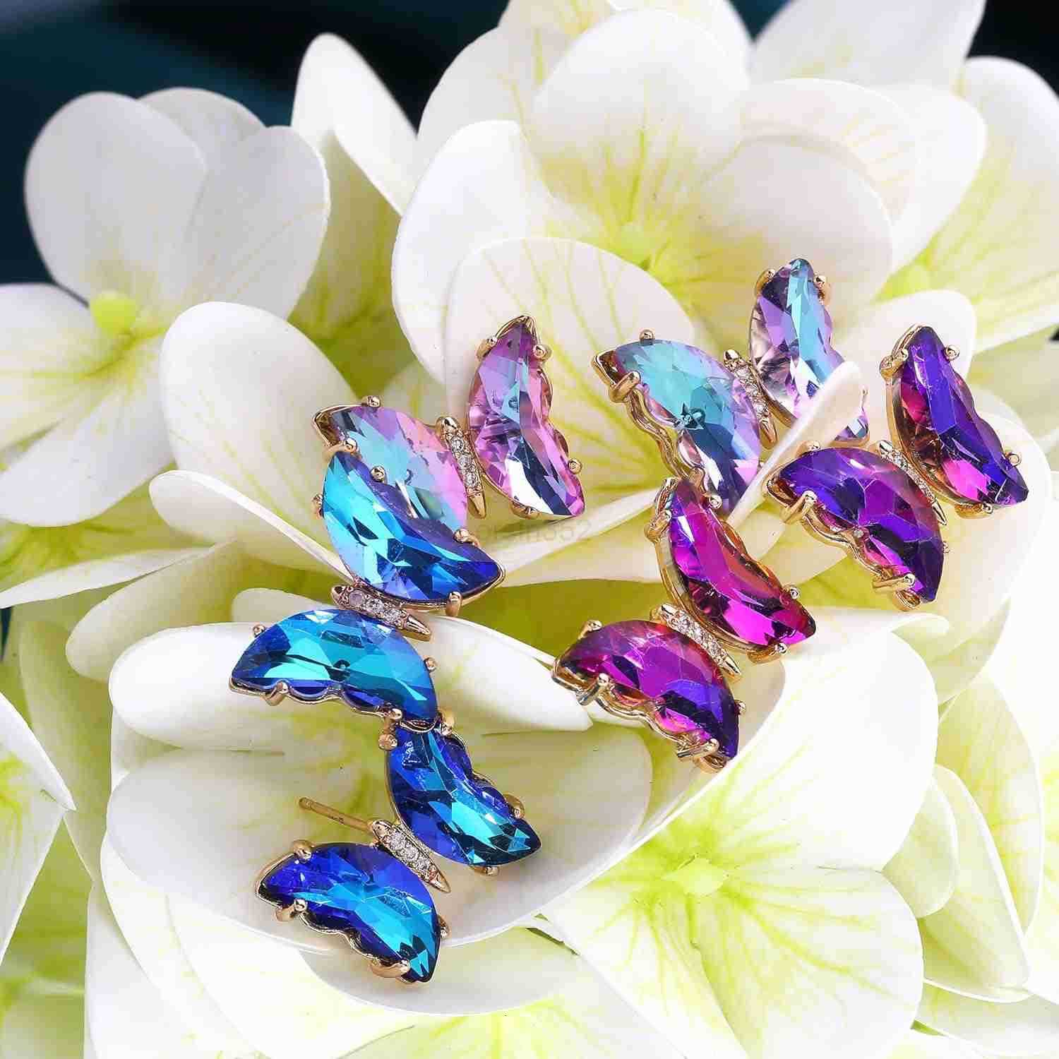 Butterfly Crystal Jewelry Set with Butterfly Necklace Stud Earrings Bolo Adjustable Ring for Women Trendy Iridescent Y2K Dainty Butterfly JeweW250911