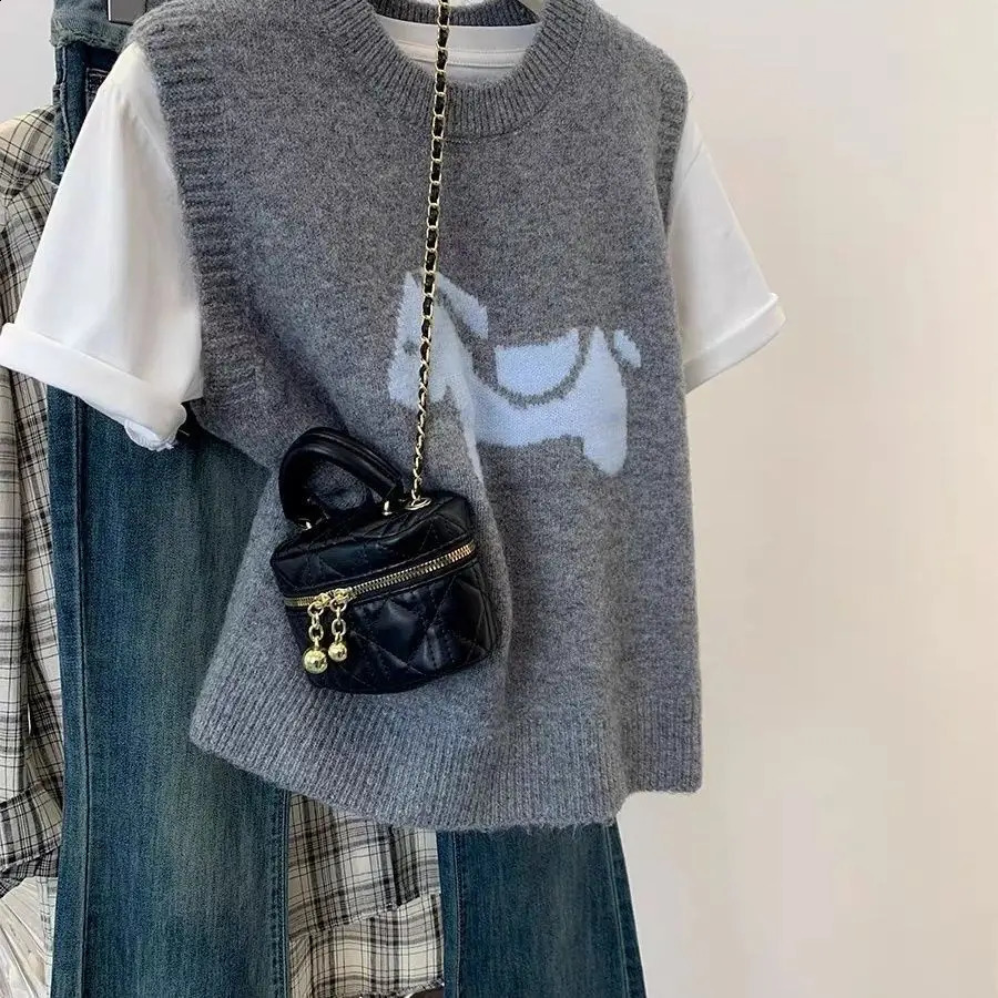 Japanese Style Grey Knit Vest Women Loose Sleeveless Cardigan Spring Autumn Student Casual Outwear 250911