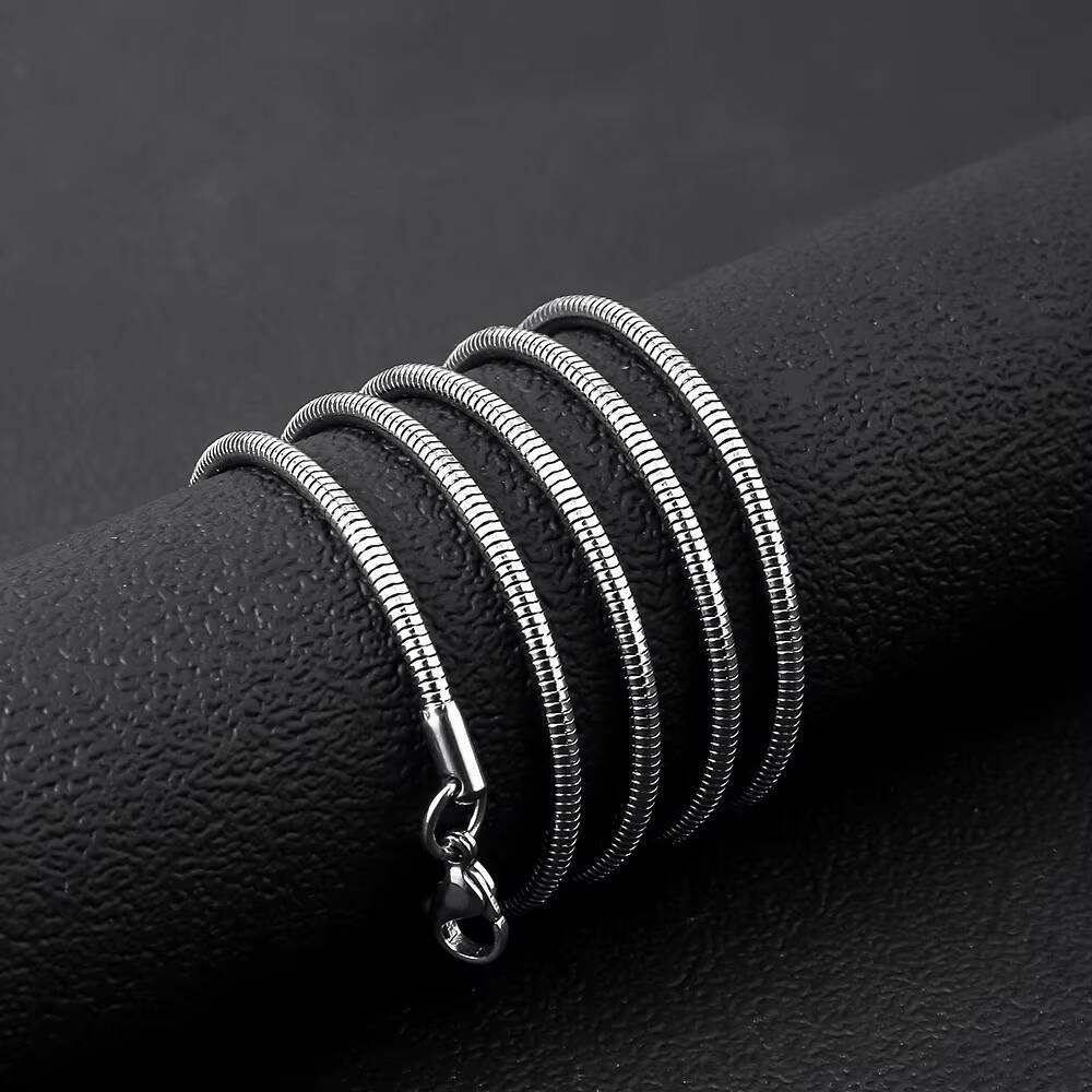 Wholesale Fashion Jewelry Hip Hop Silver Waterproof Cuban Link Snake Rope Chain Stainless Steel Chain Necklace for Women Men