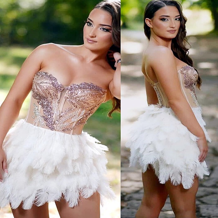 Chic Ivory Sheath Cocktail Dress Feather Lace Beaded Illusion Short Mini Graduation Homecoming Dresses For Special Occasions Sweetheart Gowns