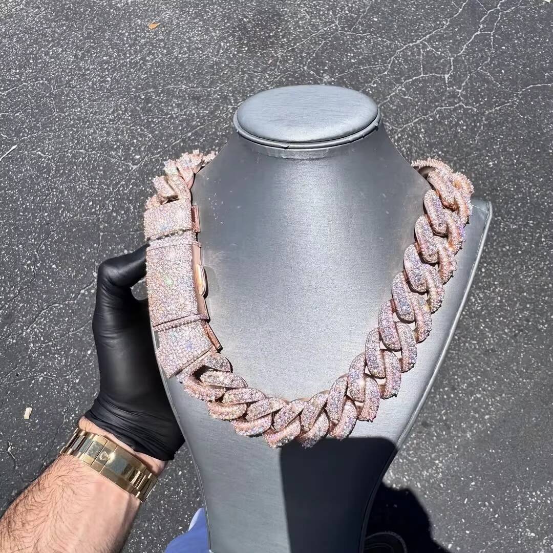 New Arrival VVS Moissanite Rose Gold 28MM Mosaic Lock Three Rows Raised Stone Cuban Link Chain Necklace