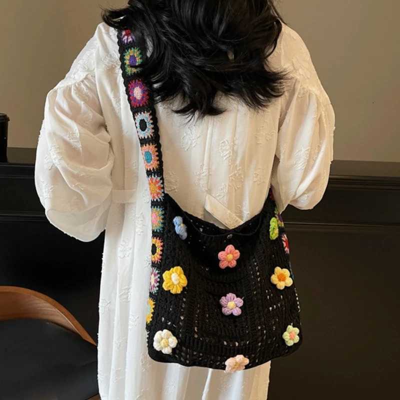 Womens Boho Crochet Bag Designer Flowers Knitted Handbags Large Capacity Summer Beach Woven Shoulder Bag Girls Tote Shopper Bag W250911