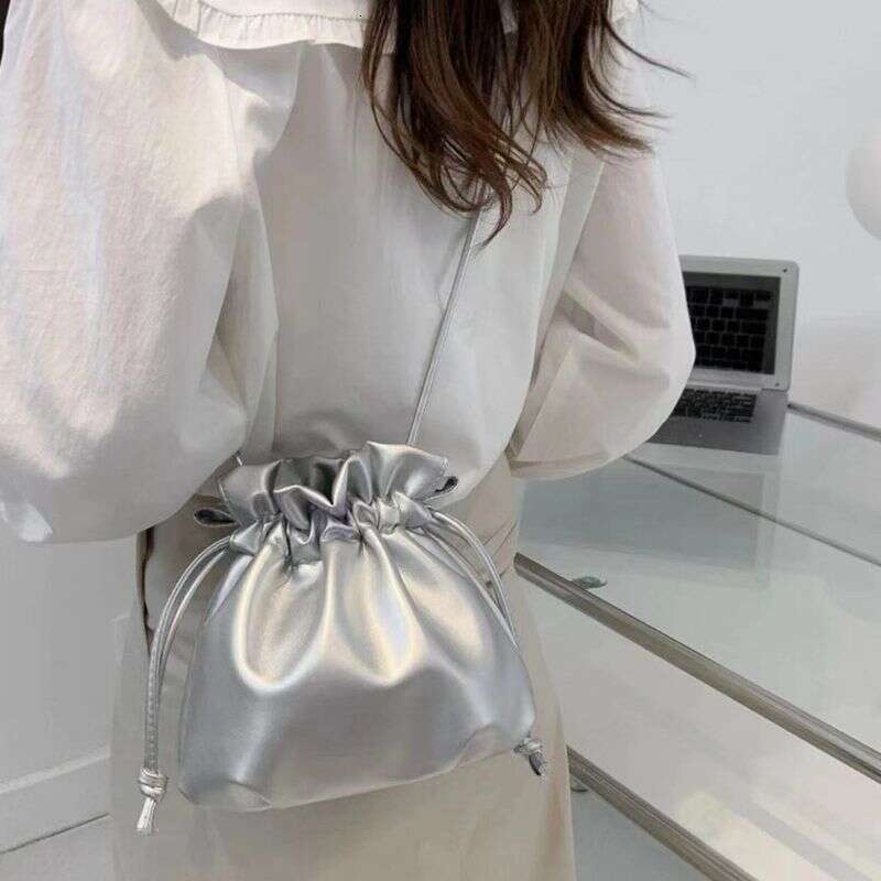 Cloud Drawstring New Fashion Niche Design Lucky High-End Crossbody Phone Mini Bucket Bag