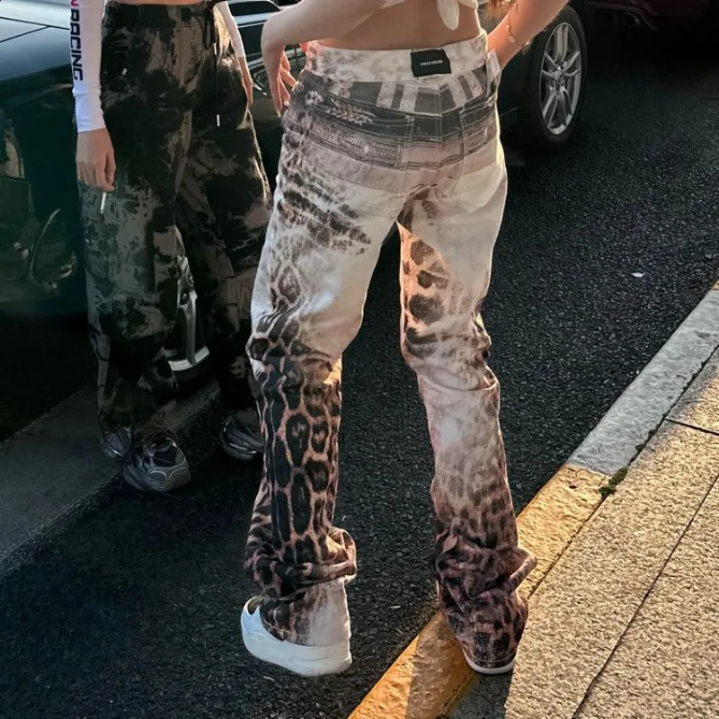 American Retro Leopard Print Gradient Wash Jeans Y2K Street Hip Hop Old Trousers Fashion Casual High Waist Straight Denim Pants 250911