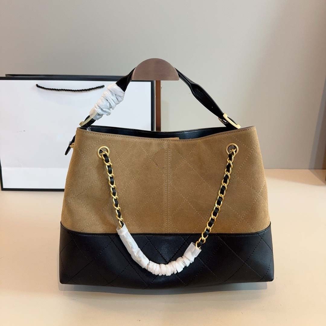 hot Designer shoulder high-quality women's handbag wallet leather metal badge homeless crossbody black classic armpit bag