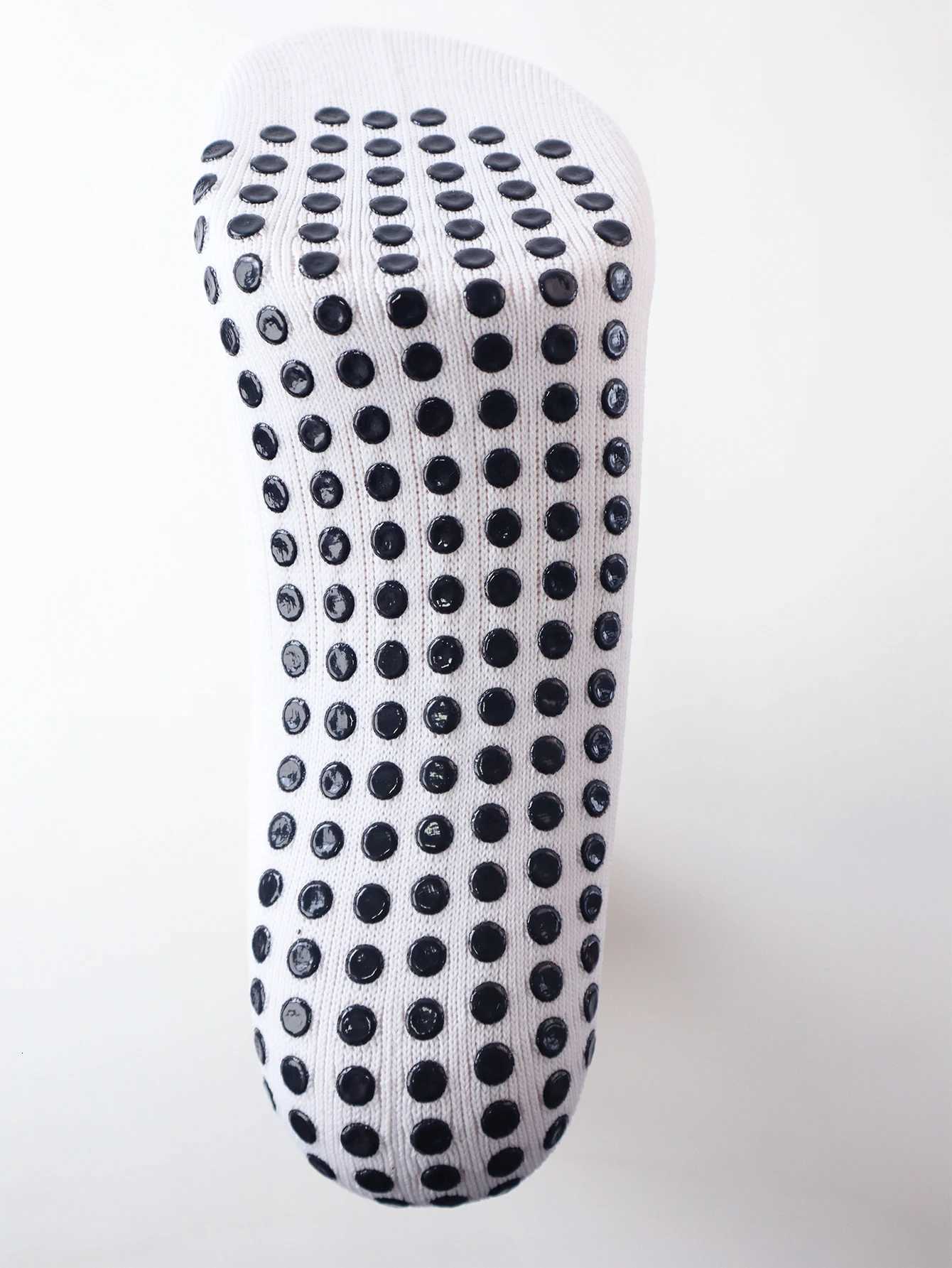 1 Pair Mens Football Socks with Grip Non Slip Anti Slip Athletic Socks with Cushion Pads for FootballBasketballHockey D2509111