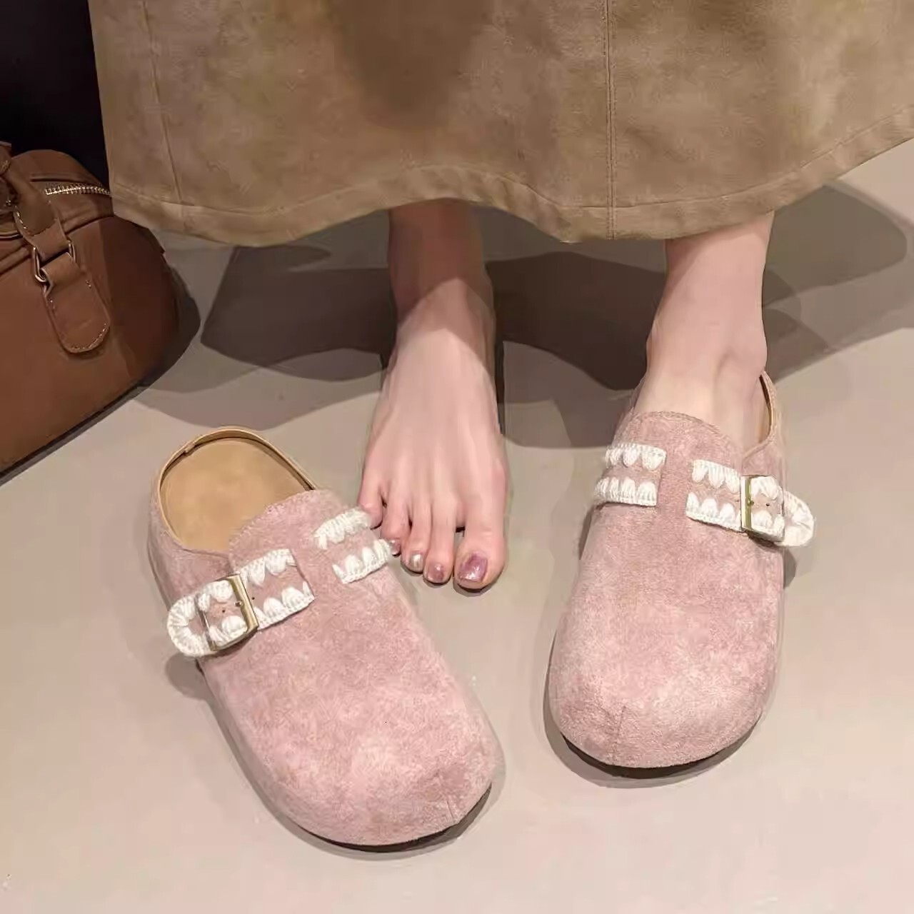 Autumn new designer shoes height increasing thick soled hidden shoes retro casual slippers closed toe half slippers toe caps, outer shoes