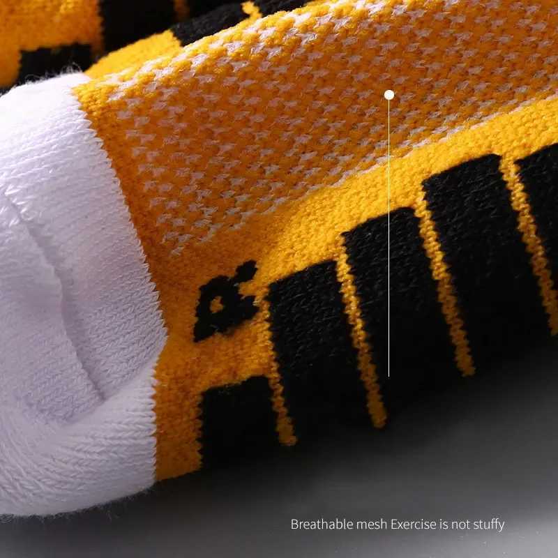 Elite Sport Cycling Basketball Socks Compression Running Man Black Trend Breathable Long Hiking Damping Athletic Professional D250911