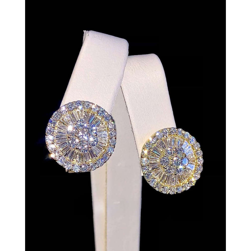 Elegant Sier Iced Jewelry Women's Dia Stud Earrings Yellow Gold Baguette Brilliant Cut Stones Moissanite Collection