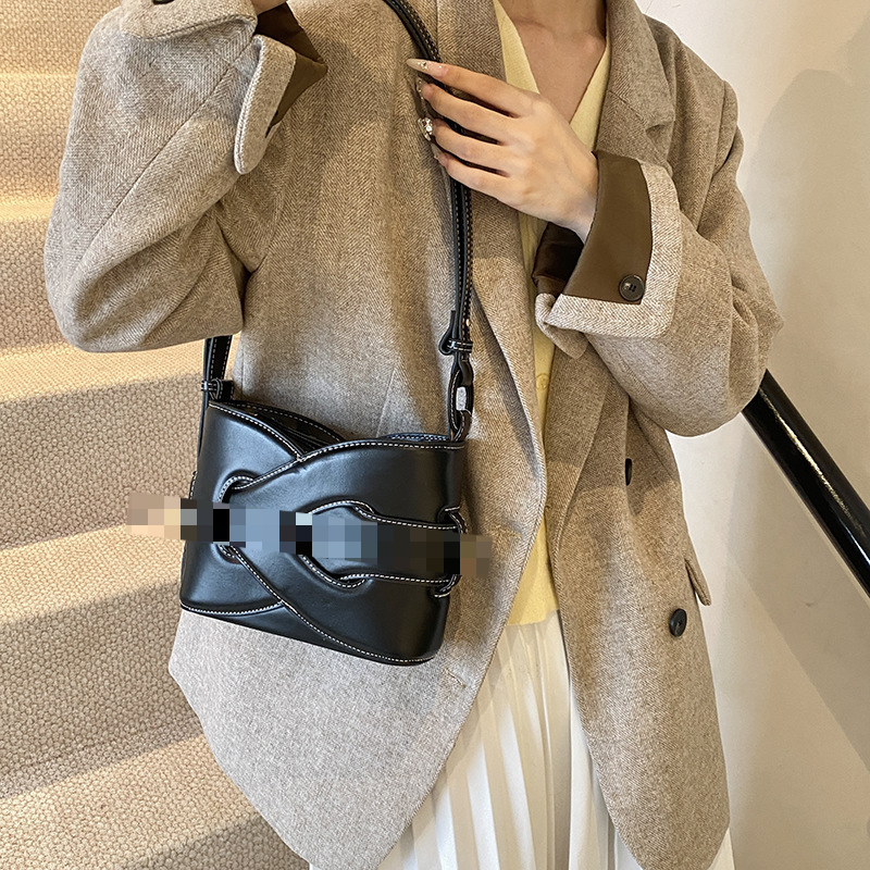 New Fashion French Designer Bag Woven Bag Method Retro Style Shoulder Bag Kink Bag Handbag Crossbody Bucket Bag Luxury Bag