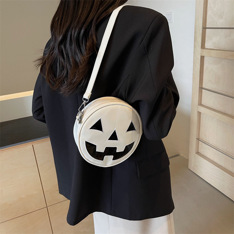 Halloween New leisure Fashionable Pumpkin Bag with Personalized and niche Design, Trendy Candy Bag, Women's Shoulder Bag, Designer Bag
