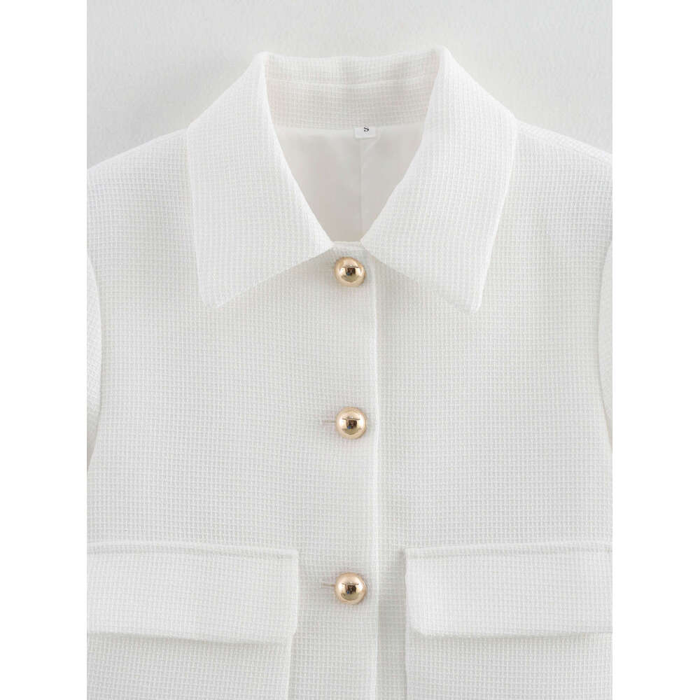DHEssentials 2025 Fashion Small Chanel Style White Coat for Women 924091