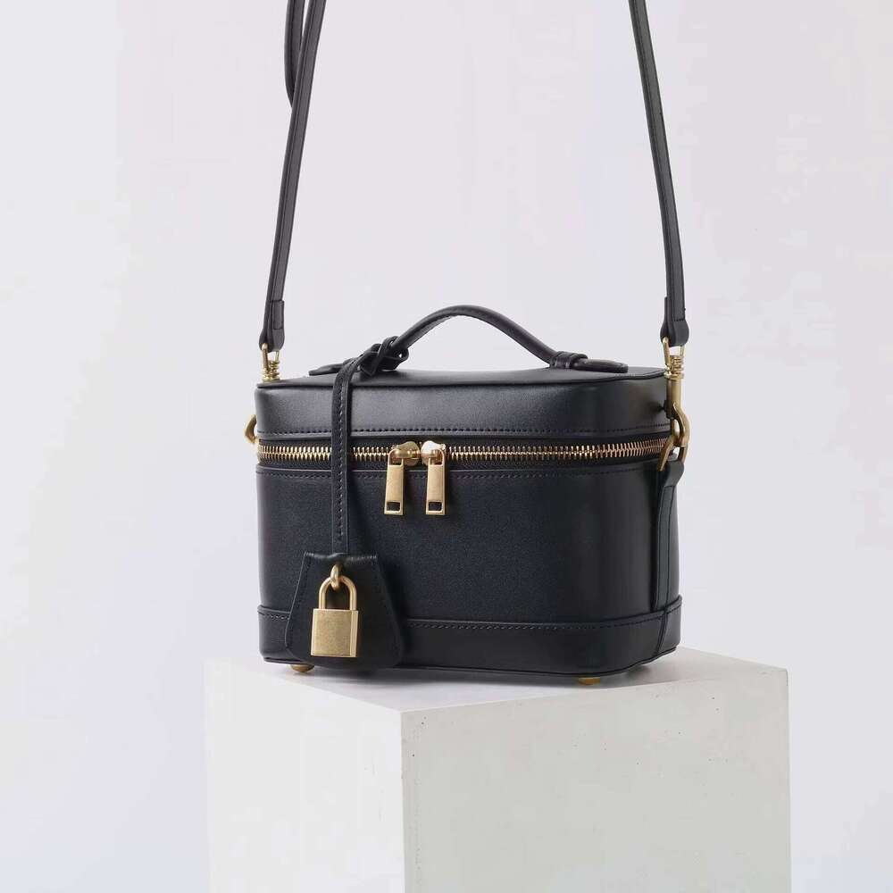 Genuine leather box 2025 niche design one-shoulder crossbody fashion high-end cowhide ladies hand-held small square bag