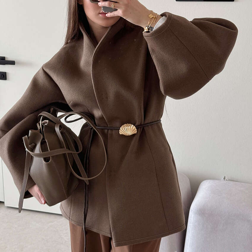 Autumn Winter New High-End Brown Waist-Cinching Woolen Coat for Women with a Sense of Design, Elegant and Fashionable Ins Style