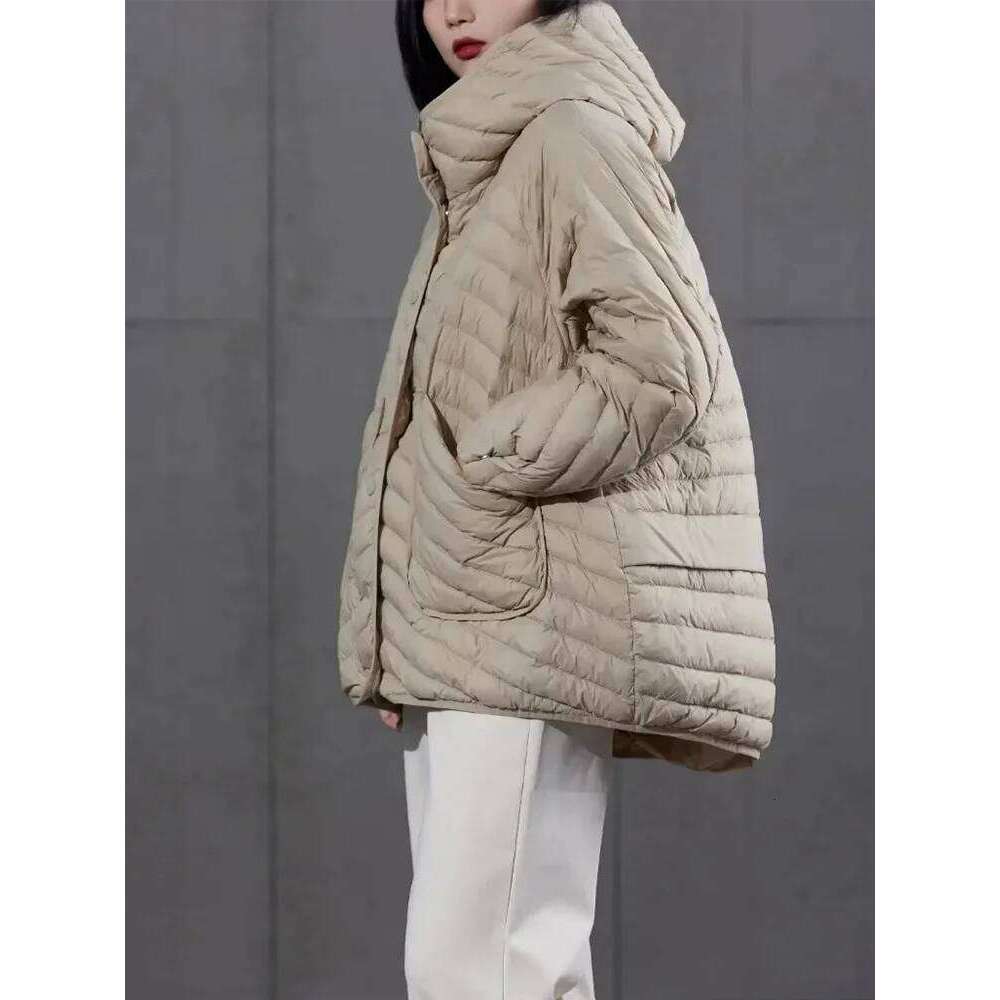Lagabogy 2025 Winter Ultra Light Puffer Jacket Women 90% White Duck Down Coat Loose Hooded Casual Parkas Windproof Basic Outwear