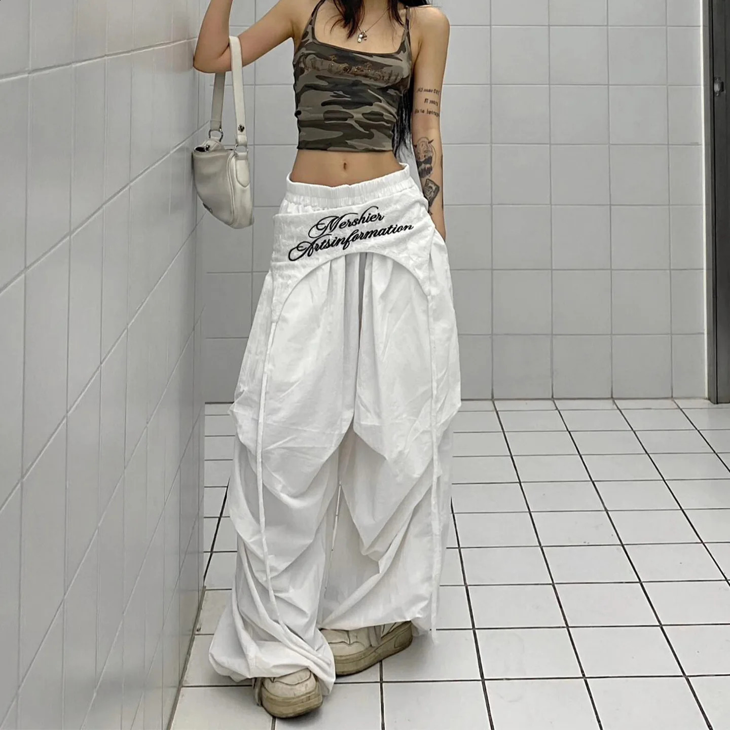 Womens Hiphop Pants American Streetwear Layered Wide Leg Summer Breathable Cargo Trousers for Dance Street Fashion 250911