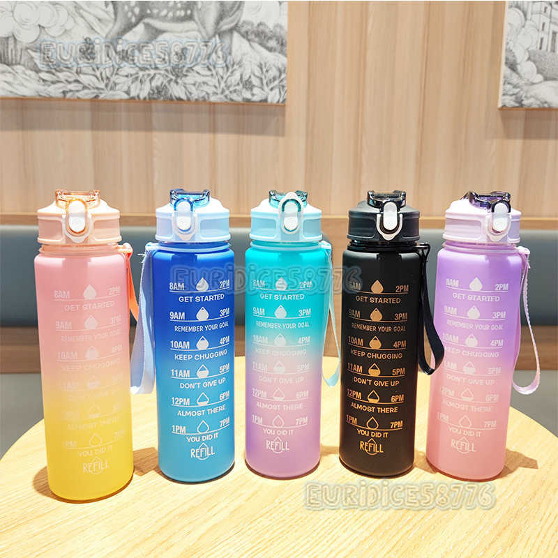 New Portable Handle Fitness Sports Water Bottle Outdoor Large Capacity 900ml Gradient Color Space Plastic Cup H250911