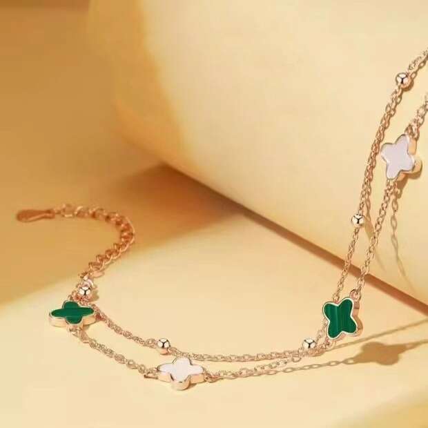Sier Four-Leaf Clover Bracelet for Women, Light Niche Exquisite 2025 New High-Value Student Party Birthday Gift