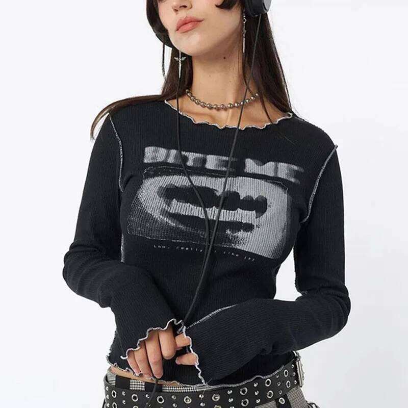 Vintage Punk Skull Gothic Esthetics Streetwear Women's Tee Summer Grunge Graphic Print Splicing Long Sleeve Y2k Slim Crop Top
