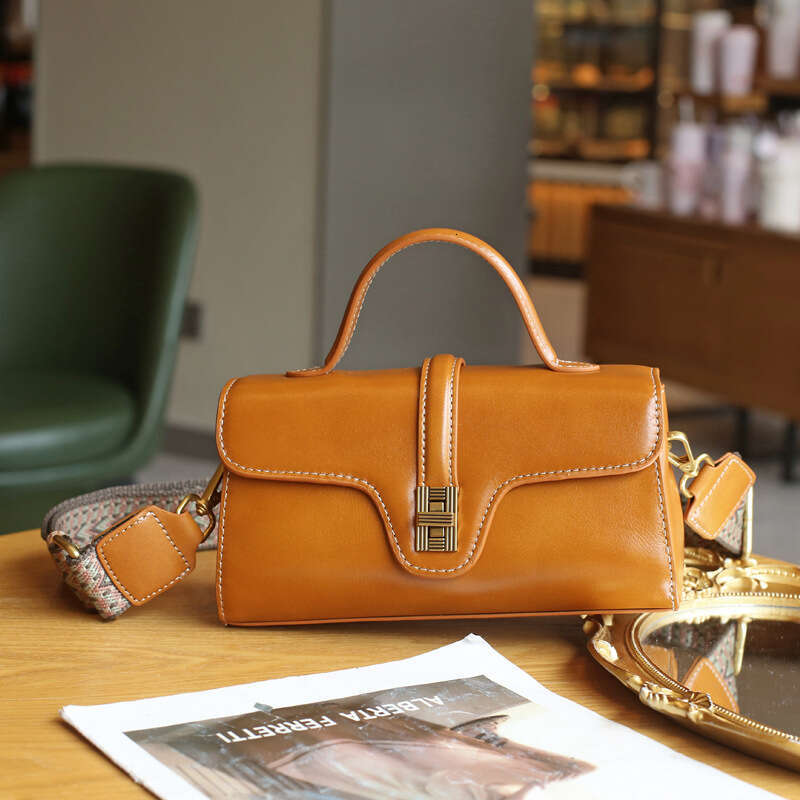 Genuine Leather for Women New Niche High-end Sense Women's Light Luxury Cambridge Handbag Crossbody Small Bag